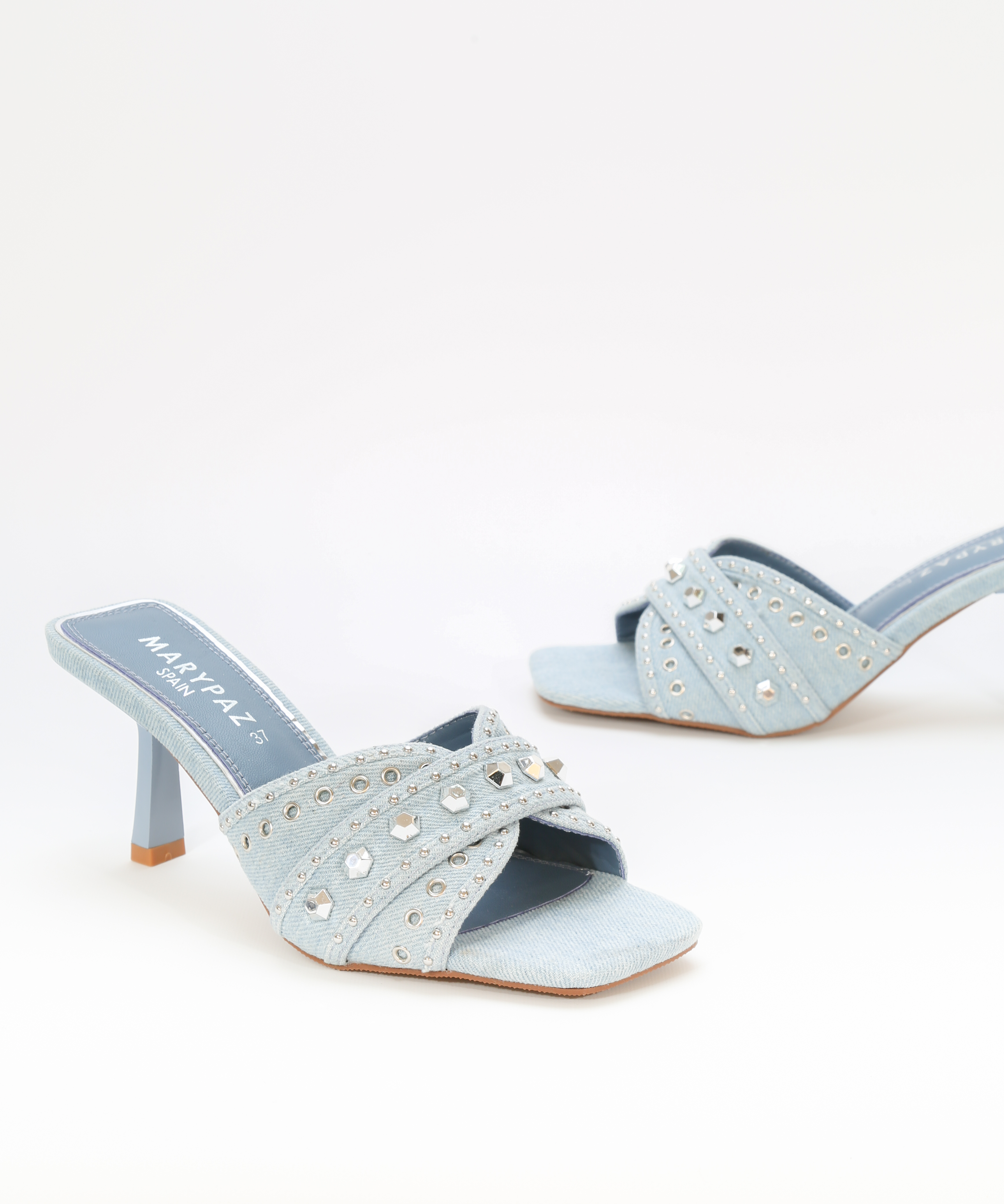 Sandalias tacón tachas image number null